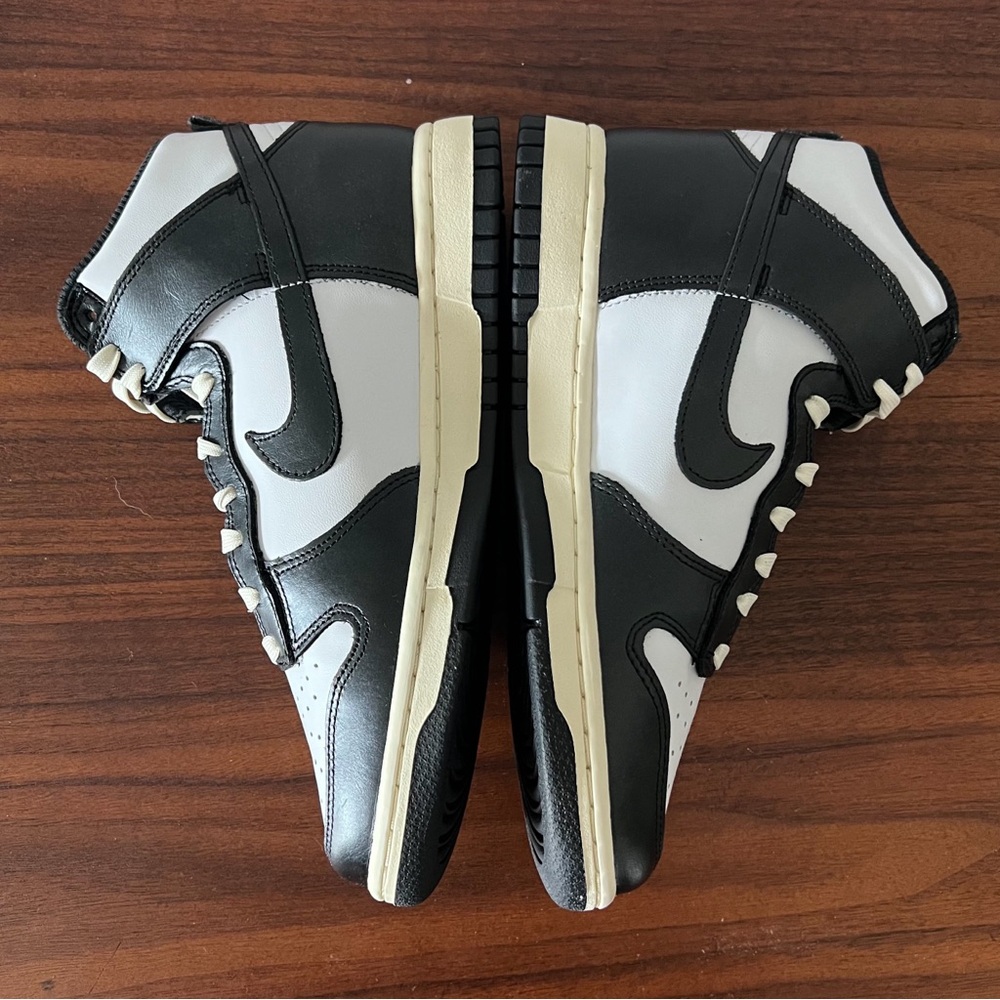 Nike Dunk High Women’s Size 8 Vintage‎ White/Black Coconut Milk DQ8581-100 - Picture 6 of 7